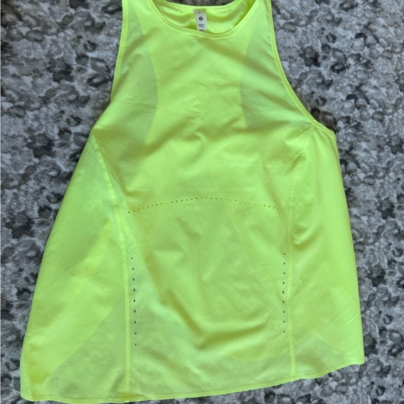 Size 4 VGUC - Picture 2 of 2